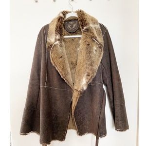 Faux leather / fur coat